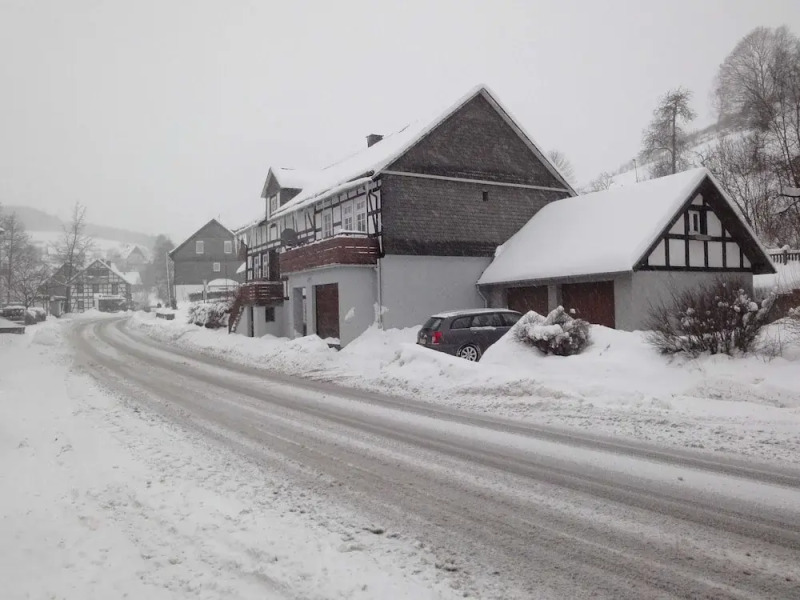 A Comfortable, Large House With Wifi in Hochsauerland, Suitable for 14 Persons