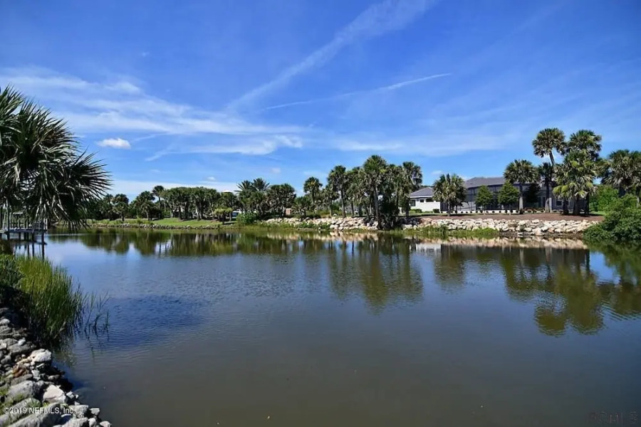 Castle by the Sea, 7 Bedroom, Ocean View, Putting Green, Tiki Bar, Sleeps 17