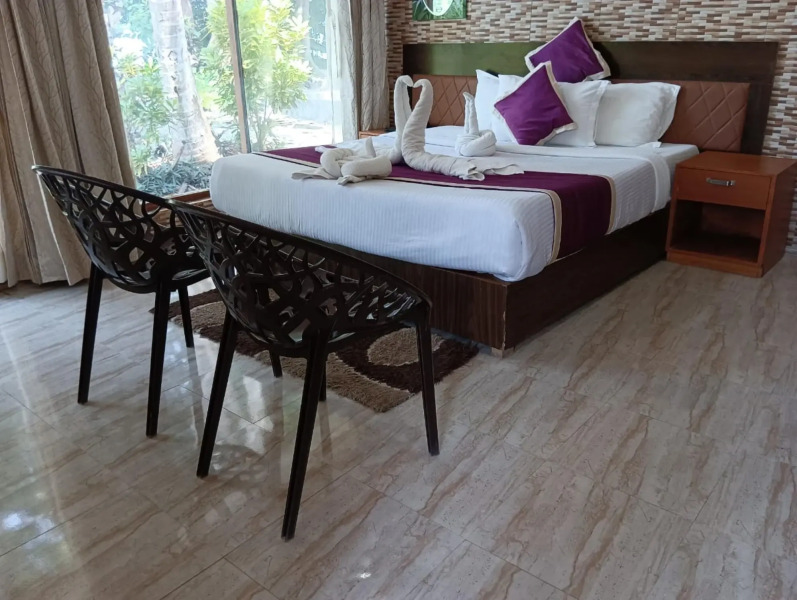 Gold India Beach Resort