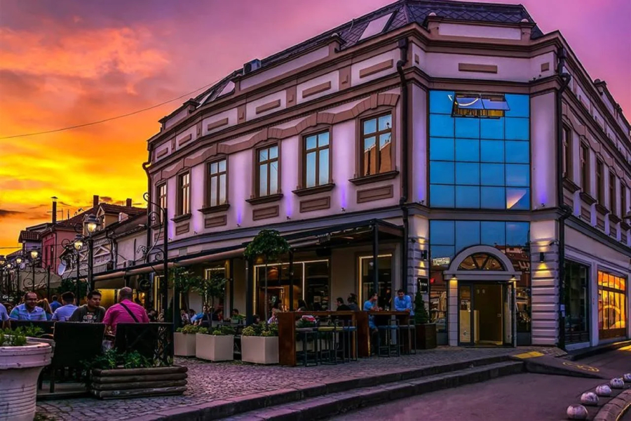 Eter Hotel