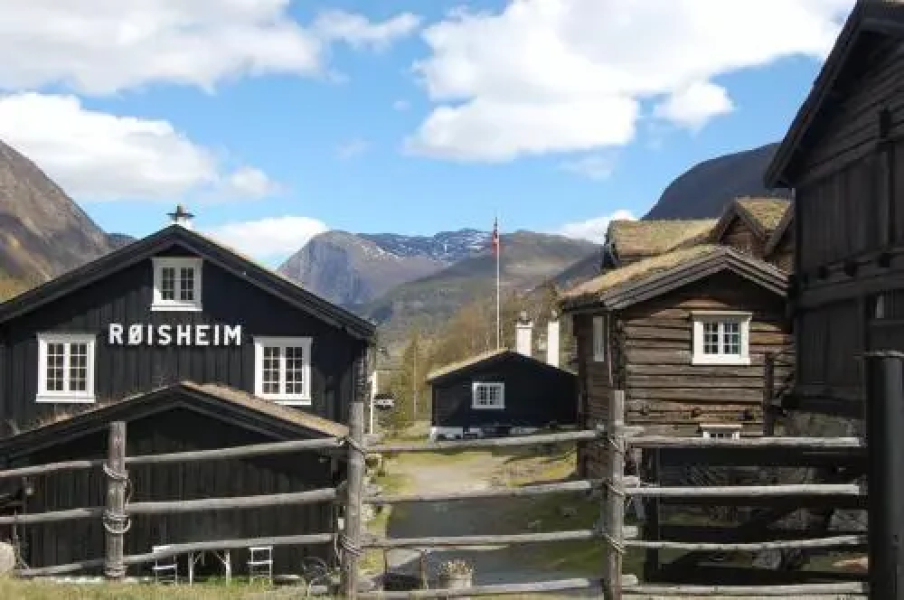 Røisheim Hotell og Skysstasjon