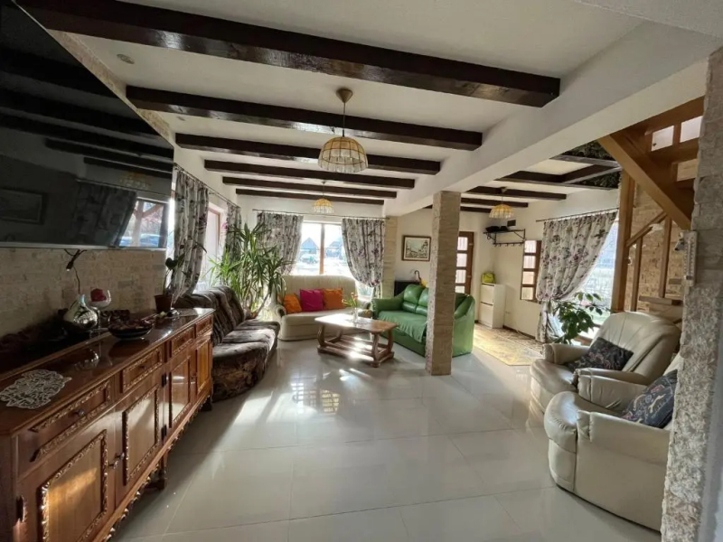 casa cu lavanda