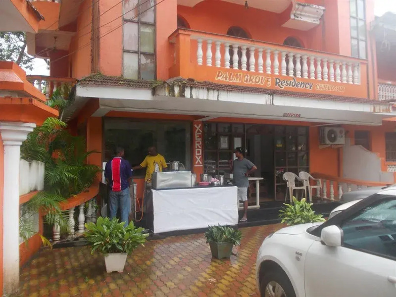 Palmgrove Residency by OYO Rooms