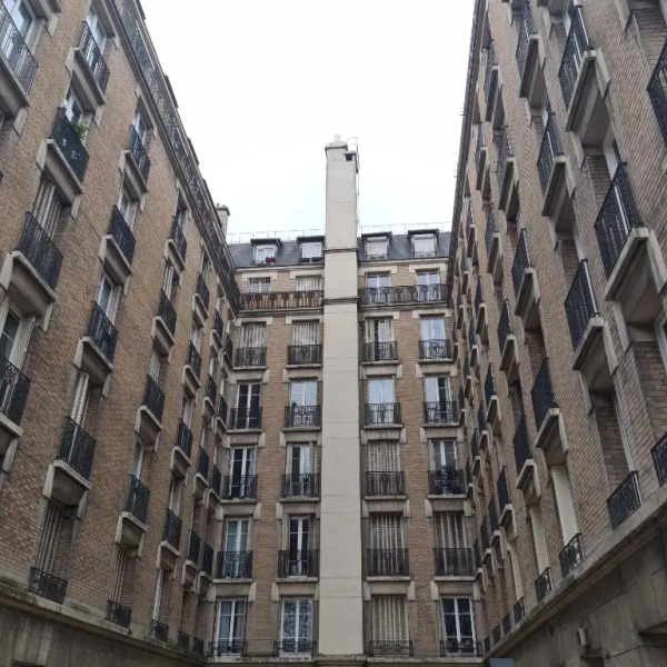 Residence Cosy, Chambre Privee Non Mitoyenne Avec Serrure Dans Un Appartement de 50 M Carres (Adults Only)