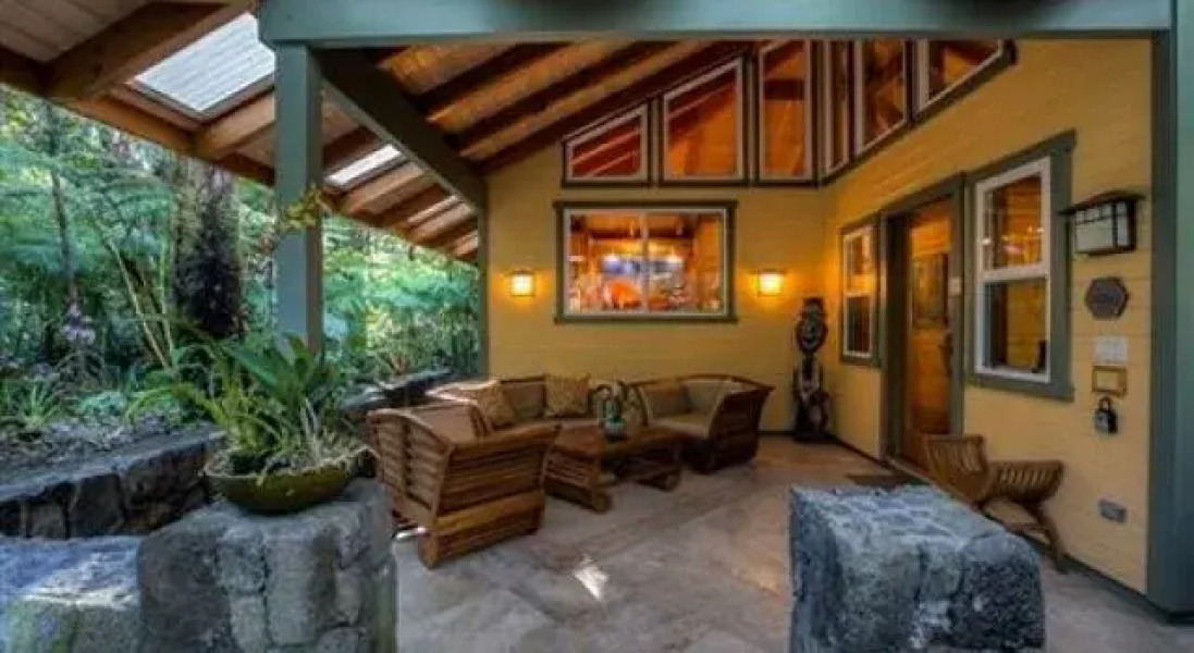 Volcano Mist Cottage