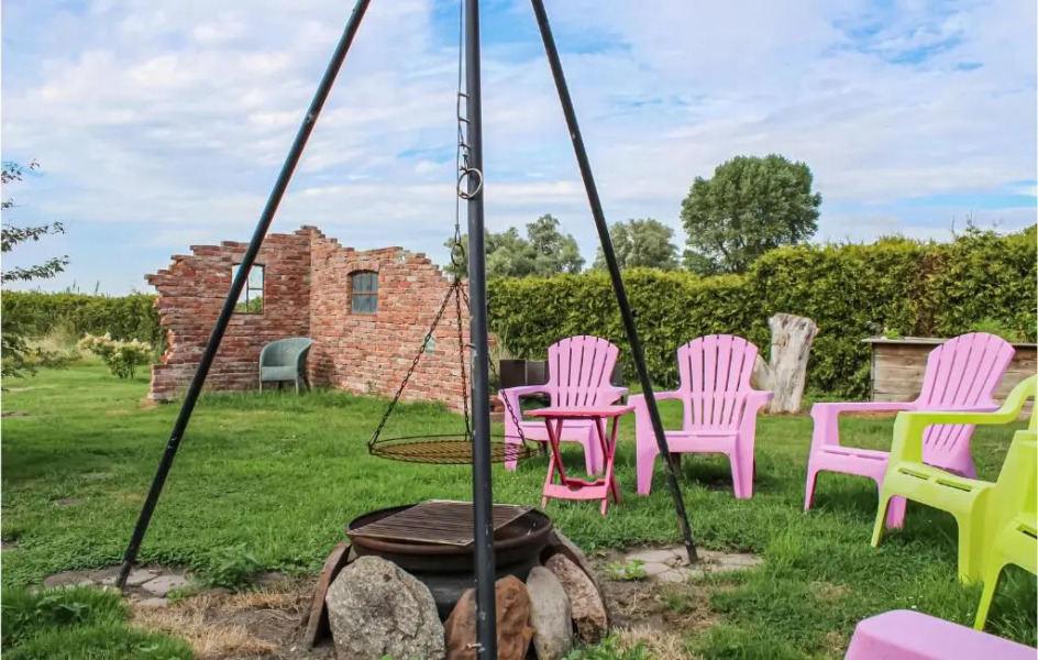 Beautiful Apartment in Wurster Nordseeküste With 2 Bedrooms and Wifi