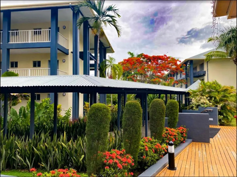 Heritage Park Hotel
