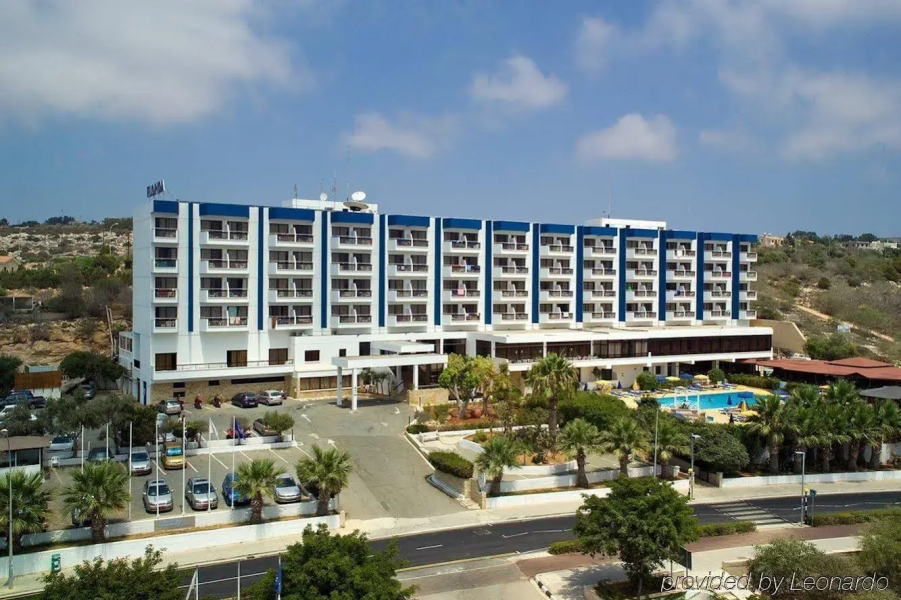 Grecian Sands Hotel