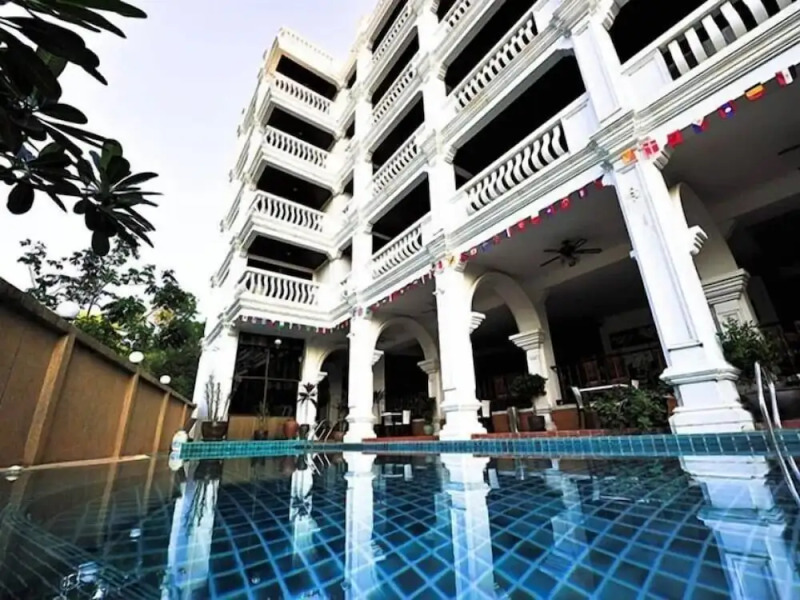 HRK Resort