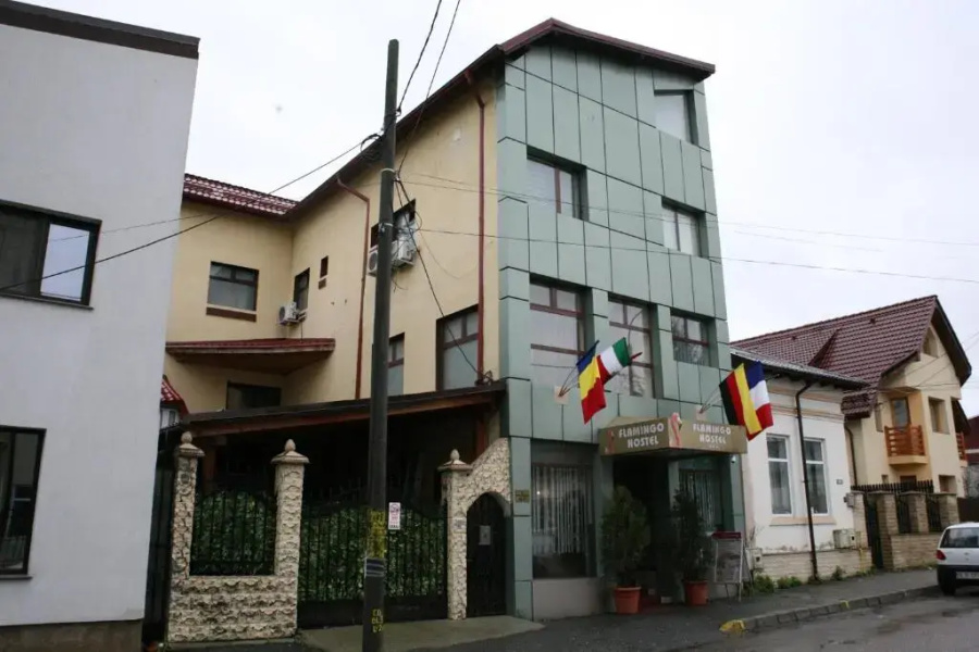 Flamingo Hostel