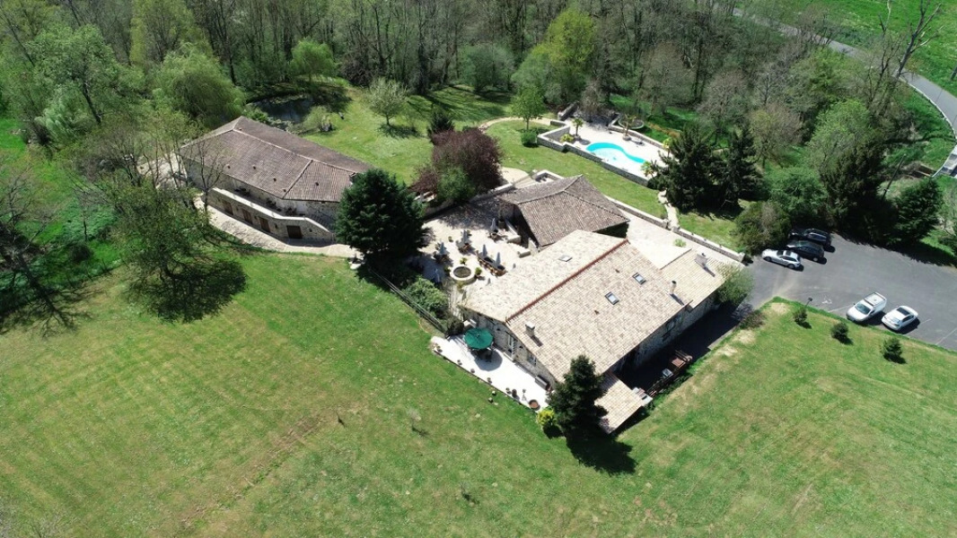 Hôtel Restaurant Brise Bois