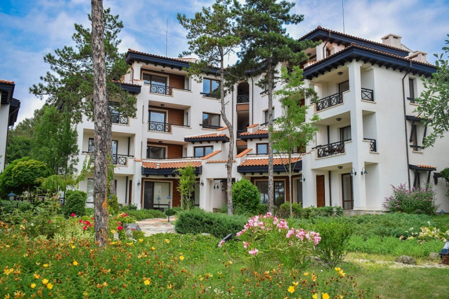 Oasis Park Aparthotel