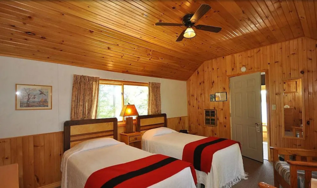 Chaudière Lodge - Boat Access Only