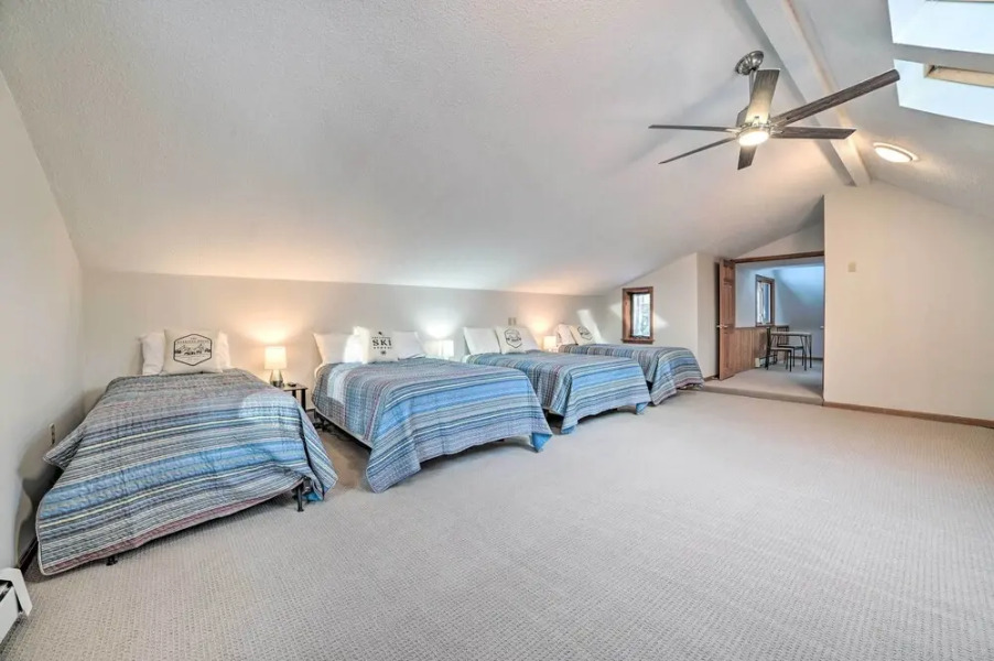 Harbor Springs Home: 1 Mi to Nubs Nob Ski Resort