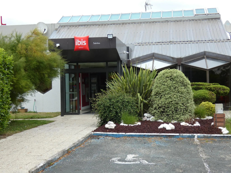 Hôtel ibis Saintes