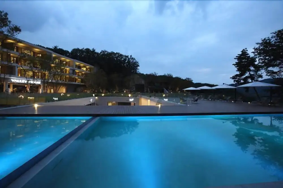 The StarHue Resort
