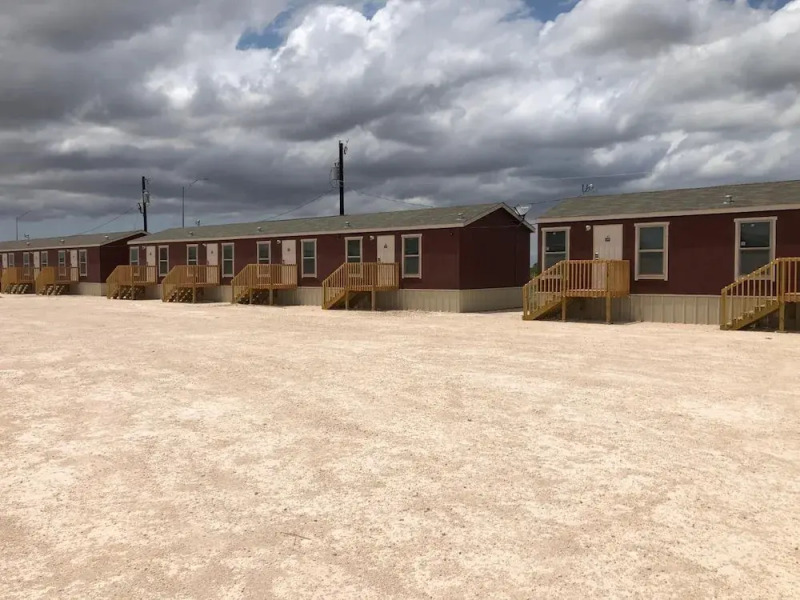 Monahans Country Inn