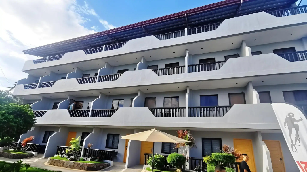 Mayfair Resort