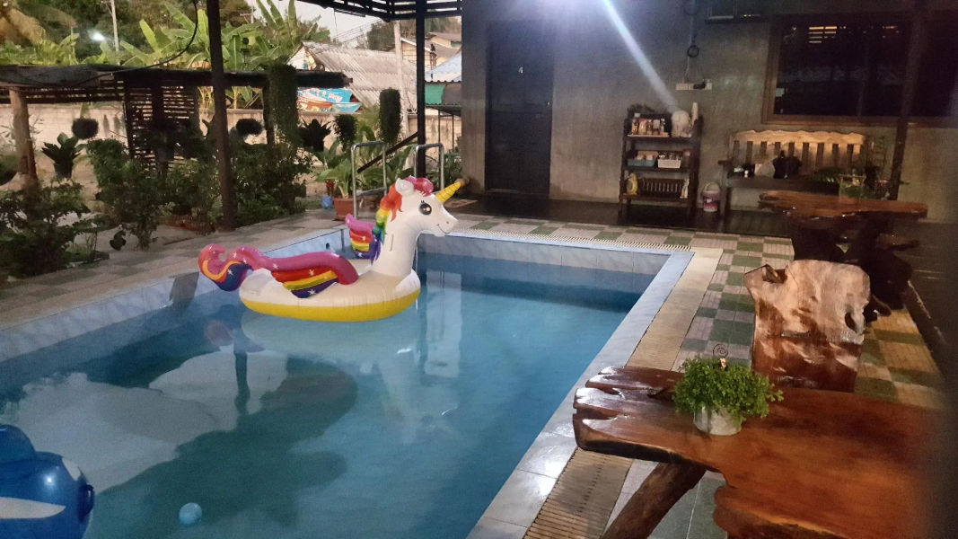 Non La-poon pool view