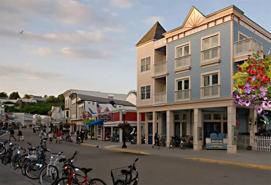 Bicycle Street Inn and Suites