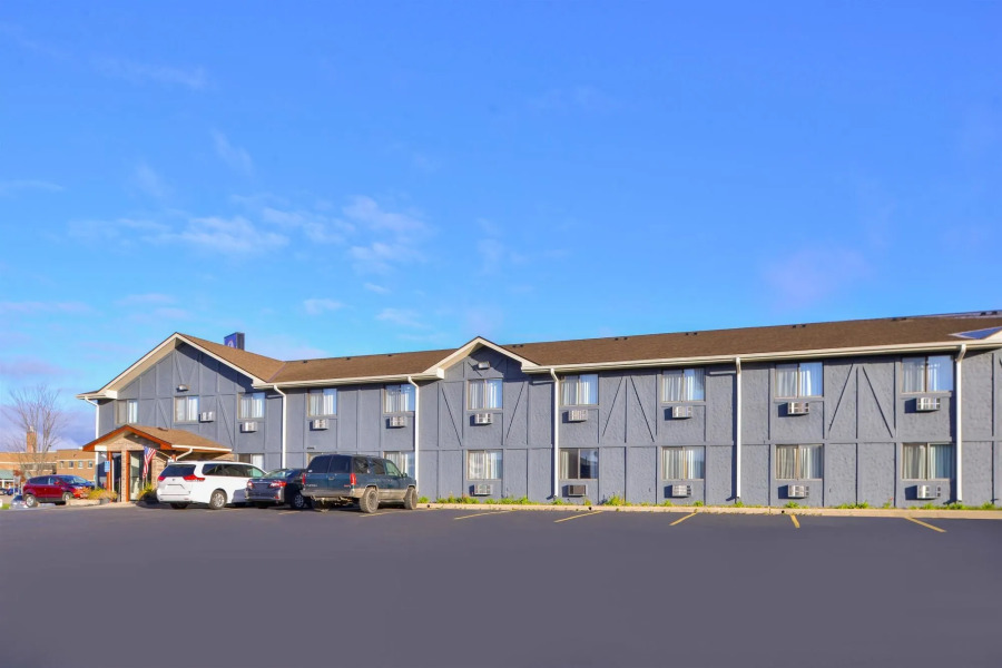 Americas Best Value Inn & Suites Detroit Lakes