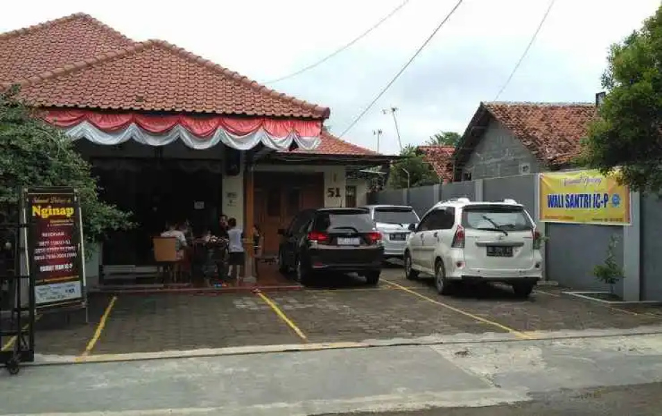 Guest House 51