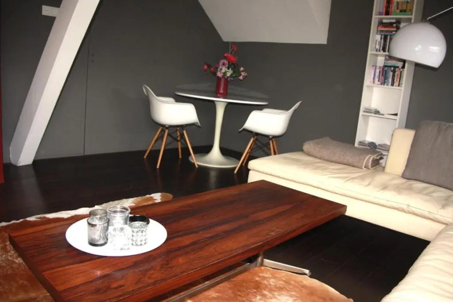 Loft, Private House with wifi and free parking for 1 car