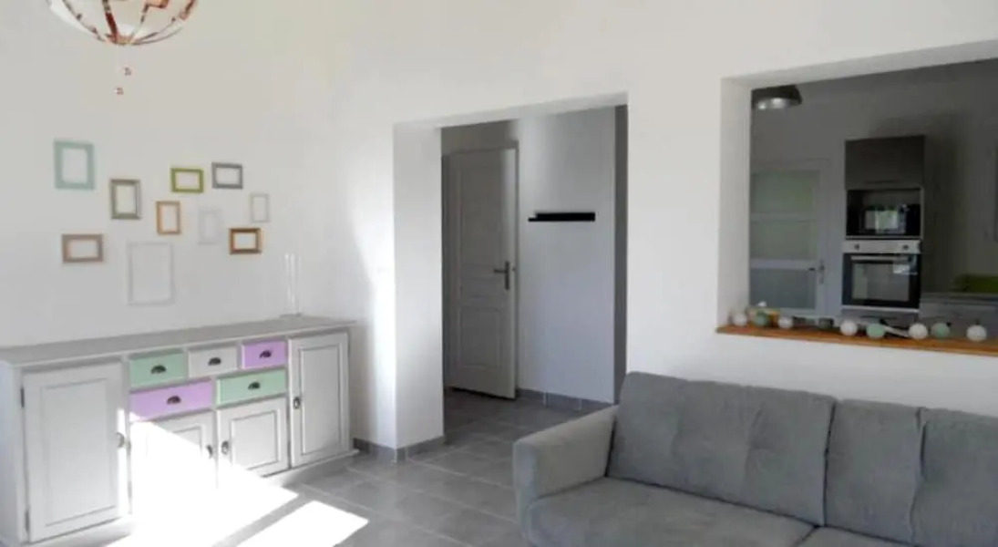 Apartment With 3 Bedrooms in Noves, With Wonderful Mountain View, Shared Pool, Enclosed Garden