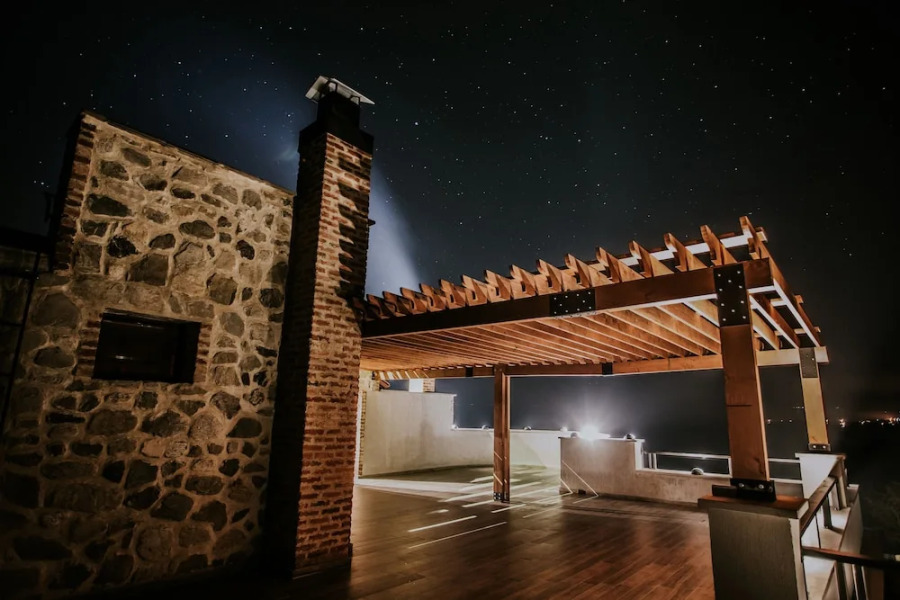 Отел Babaneuris Marani