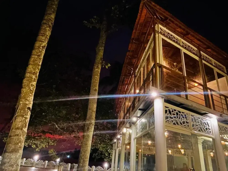 Lavilla Lake Resort And Restaurant