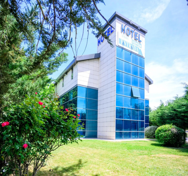 Hotel Restaurante El Valles 4 ESTRELLAS