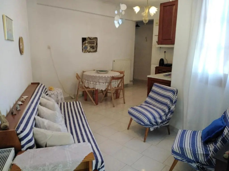 Kamari Beach guest house