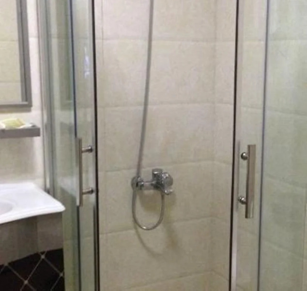 Yingde Qili Business Hotel