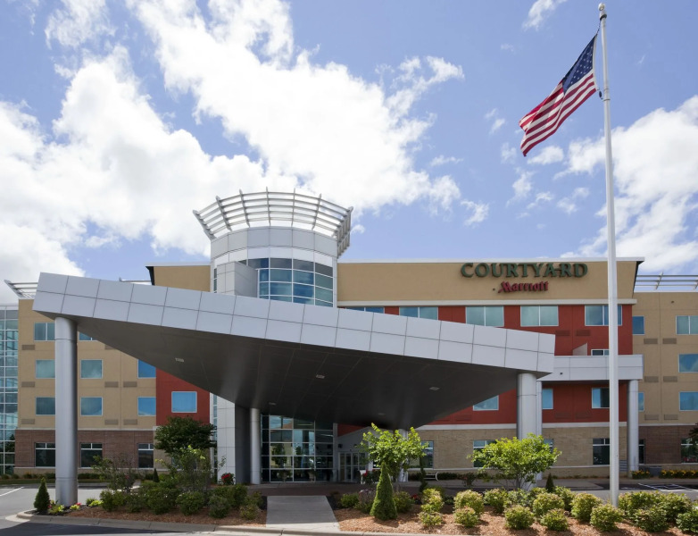 Courtyard by Marriott Minneapolis Maple Grove/Arbor Lakes