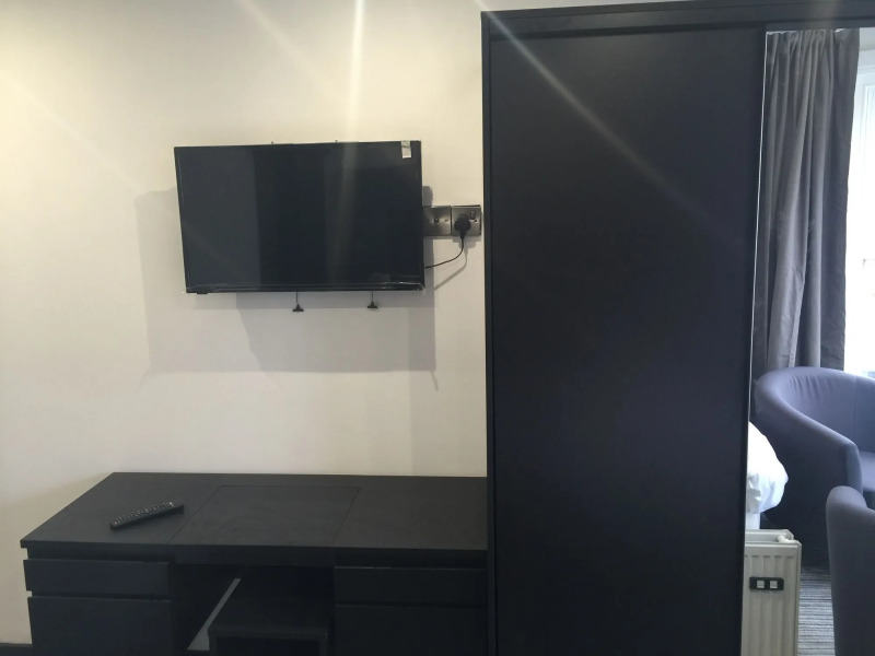 Sinclair's Bar, Lounge & Rooms