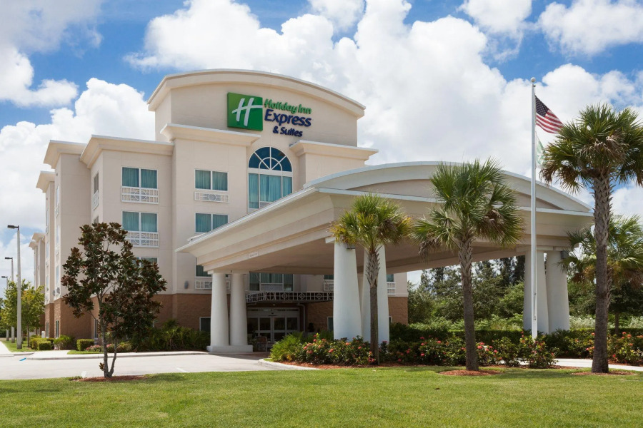 Holiday Inn Express Hotel & Suites Fort Pierce West by IHG