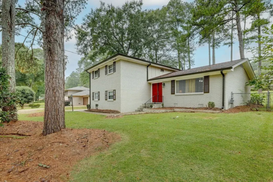 Quiet Decatur Home w/ Patio 13 Mi to Dtwn Atlanta!