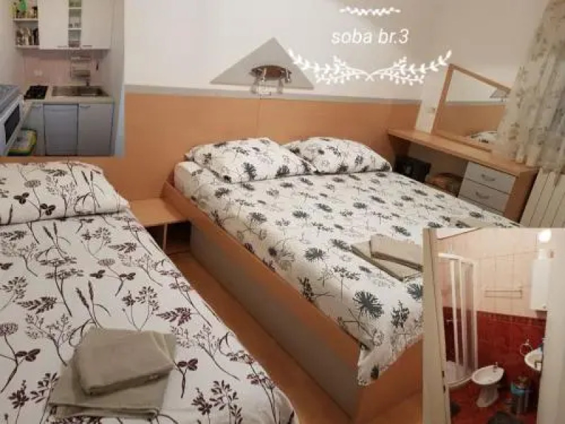 Apartments & Rooms Villa Adamović