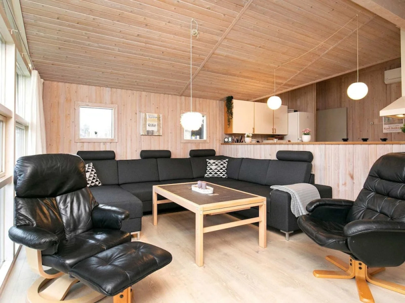 10 Person Holiday Home in Humble