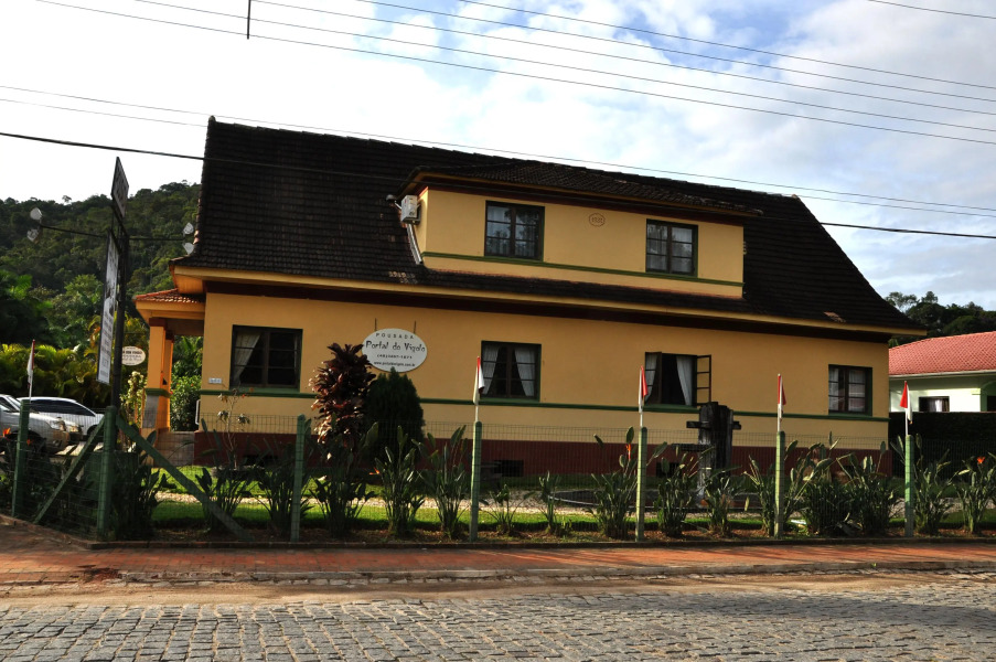 Pousada Portal do Vígolo