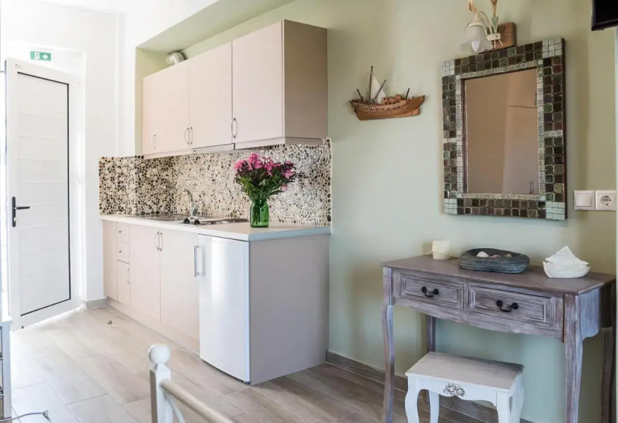 Anemoi Apartments & Studios