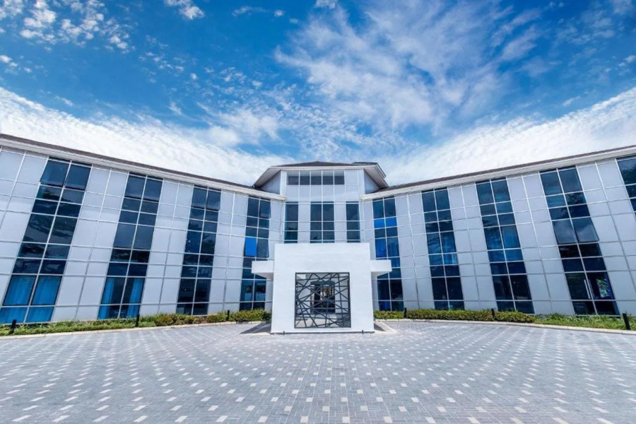 Giraffe Ocean View Hotel