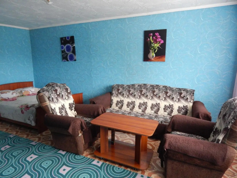 Gostevoi dom on Shkolnaya