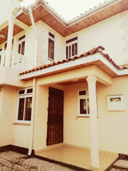 Stay.Plus Mtwapa Holiday Maisonnette