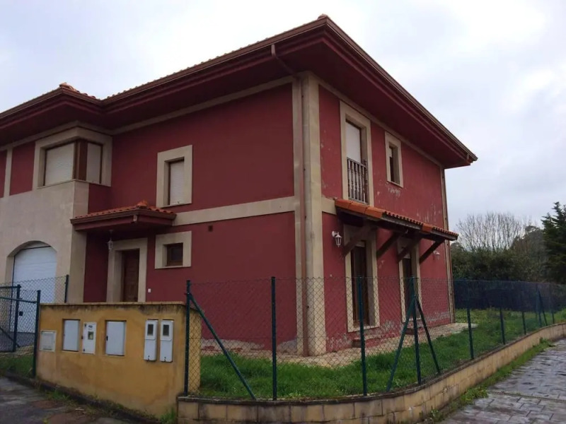 House With 5 Bedrooms in Casasola , With Enclosed Garden
