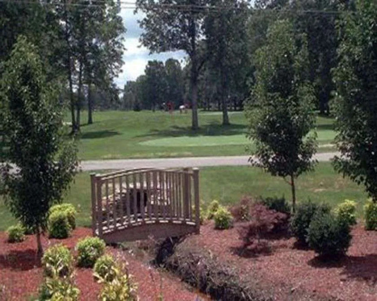 Hiawatha Resort East At Lake Tansi