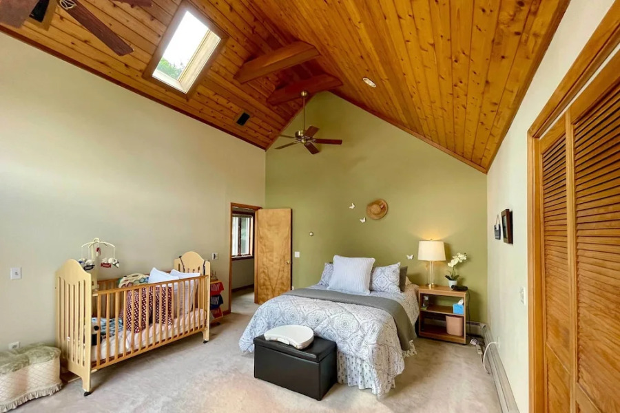Lakeside Berkshires Home Near Hiking & Skiing!