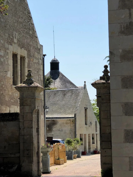 Cottage du chateau for 4 people – 90 m²- 2 bedrooms – 2 bathrooms – pool