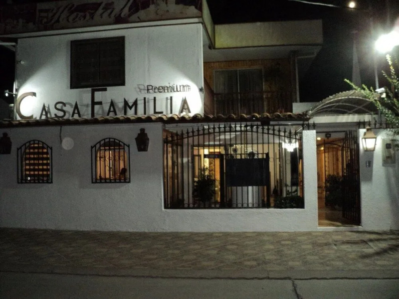 Hostal Casa Familia