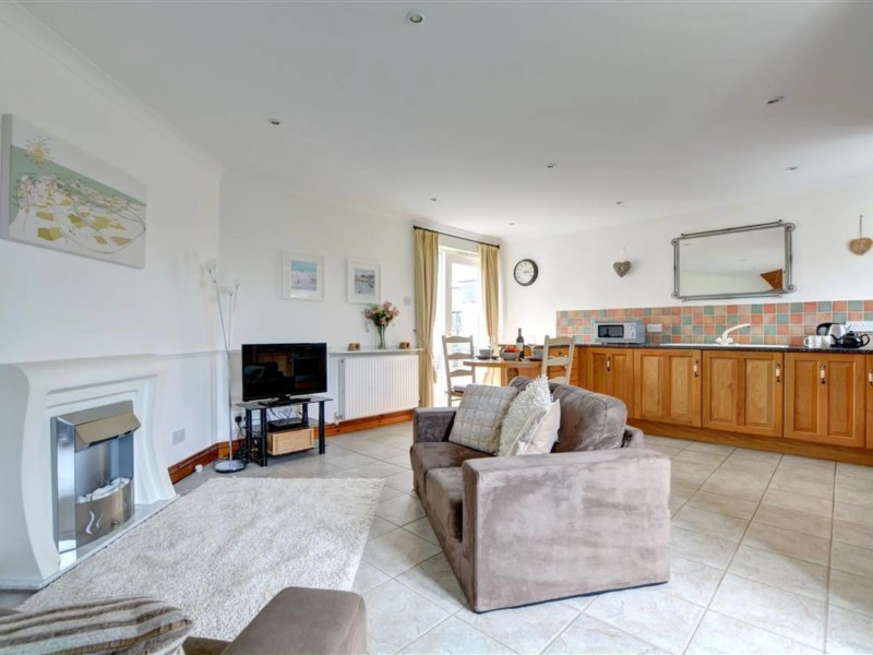 Holiday Home Bolthole